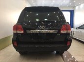 Cần bán lại xe Toyota Land Cruiser năm 2011, màu đen