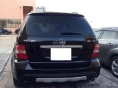 Cần bán lại xe Mercedes ML350 đời 2006, màu đen, nhập khẩu