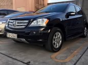 Cần bán lại xe Mercedes ML350 đời 2006, màu đen, nhập khẩu