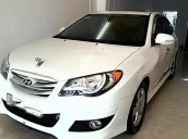 Cần bán Hyundai Avante 1.6AT đời 2014, màu trắng, số tự động, 455tr