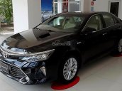 Bán Toyota Camry năm 2017, màu đen