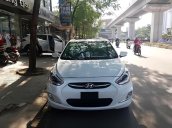 Cần bán xe Hyundai Accent 1.4CVT đời 2017, màu trắng, nhập khẩu nguyên chiếc, giá 568tr