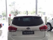 Bán xe Kia Rondo đời 2017, màu trắng, nhập khẩu, giá tốt