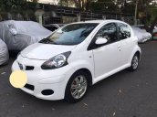 Bán Toyota Aygo sản xuất 2012, màu trắng, xe nhập số tự động, giá 310tr