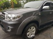 Bán xe Toyota Fortuner 2 5G năm 2010, màu đen xe gia đình