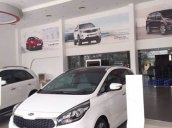 Bán xe Kia Rondo đời 2017, màu trắng, nhập khẩu, giá tốt