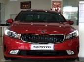 Kia Cerato 1.6, số sàn 5 chỗ, giá chỉ 530 triệu đồng