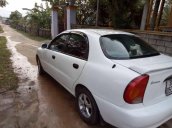 Cần bán gấp Daewoo Lanos đời 2004, màu trắng