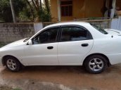 Cần bán gấp Daewoo Lanos đời 2004, màu trắng