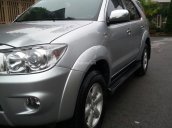 Bán Toyota Fortuner 2.5G sx năm 2010, máy dầu, số sàn chính chủ