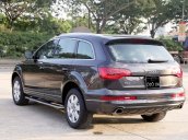 Bán Audi Q7 Quattro sản xuất năm 2010, màu nâu, xe nhập