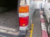 Bán xe Toyota Hiace đời 2002, tải trọng chở hàng 1 tấn và 3 người