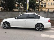 Bán gấp BMW 3 Series 320i đời 2011, màu trắng