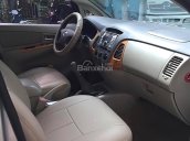 Cần bán lại xe Toyota Innova năm 2009, màu bạc xe gia đình