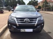 Bán Toyota Fortuner đời 2017, màu xám còn mới