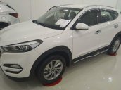 Bán xe Hyundai Tucson đời 2017, màu trắng