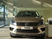 Touareg xe Đức nhập khẩu nguyên chiếc, bao lăn bánh - LH Hotline 0933 689 294