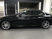 Mercedes- An Du bán E300 AMG 2017 giá tốt. Hỗ trợ vay cả tiền đăng ký lên đến 90% giá trị xe, LH 0979798666