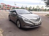 Bán xe Hyundai Sonata 2.0 AT năm 2010, màu xám, nhập khẩu số tự động