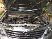 Cần bán Toyota Fortuner V năm 2013, màu xám số tự động