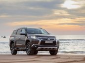 Cần bán Mitsubishi Pajero Sport AT đời 2017, màu đen