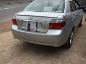 Cần bán Toyota Vios đời 2005, màu bạc