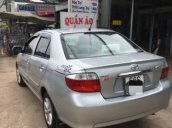 Cần bán Toyota Vios đời 2005, màu bạc