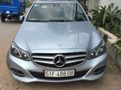 Bán Mercedes E250 năm 2014, xe còn đẹp