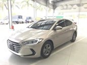 Bán ô tô Hyundai Elantra đời 2017 giá cạnh tranh