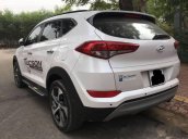 Bán Hyundai Tucson đời 2018, màu trắng