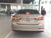 Bán ô tô Hyundai Elantra đời 2017 giá cạnh tranh