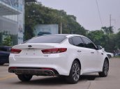 Bán xe Kia Optima đời 2017, màu trắng, giá tốt