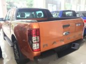 Cần bán xe Ford Ranger đời 2017, màu vàng đồng 