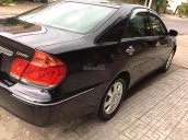 Bán Toyota Camry G 2005, màu đen số sàn, giá chỉ 460 triệu