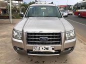 Cần bán lại xe Ford Everest sản xuất 2008, xe gia đình