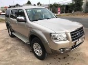 Cần bán lại xe Ford Everest sản xuất 2008, xe gia đình