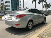 Bán Hyundai Accent sản xuất 2015, màu bạc, giá tốt