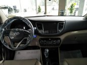 Bán xe Hyundai Tucson 2.0 full bản, máy xăng đặc biệt, sản xuất năm 2018