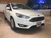 Bán Ford Focus 1.5 Ecoboost Titanium sản xuất 2018, màu trắng. Vui lòng liên hệ 090.778.2222