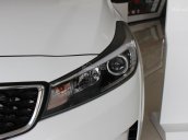 Hot đầu năm 2018 - Bán xe Kia Cerato 2018, màu trắng, giá giảm sát sàn. Chỉ cần 166tr là có xe - LH: 0938.805.46*Nguyệt