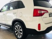 Cần bán xe Kia Sorento GAT đời 2017, màu trắng, giá tốt