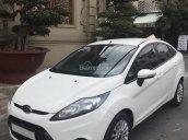 Cần bán chiếc Ford Fiesta 2012, tự động, màu trắng cực đẹp