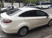 Cần bán chiếc Ford Fiesta 2012, tự động, màu trắng cực đẹp