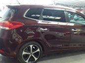 Bán Kia Rondo GAT 2.0AT màu đỏ, số tự động, máy xăng, biển Sài Gòn 2016