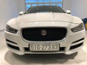 Cần bán Jaguar XE đời 2015, màu trắng, xe nhập số tự động