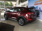 Cần bán Hyundai Tucson sản xuất 2018, màu đỏ, turbo tăng áp (có xe giao ngay), giá thương lượng 0941.367.999