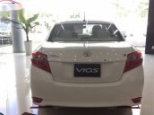 Bán xe Toyota Vios 2017, màu trắng