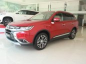 Bán Mitsubishi Outlander đời 2017, màu đỏ, giá 807.5tr