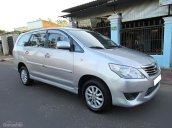 Bán Toyota Innova 2.0E 2013, màu bạc số sàn