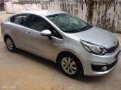 Cần bán gấp Kia Rio MT năm 2016, màu bạc số sàn